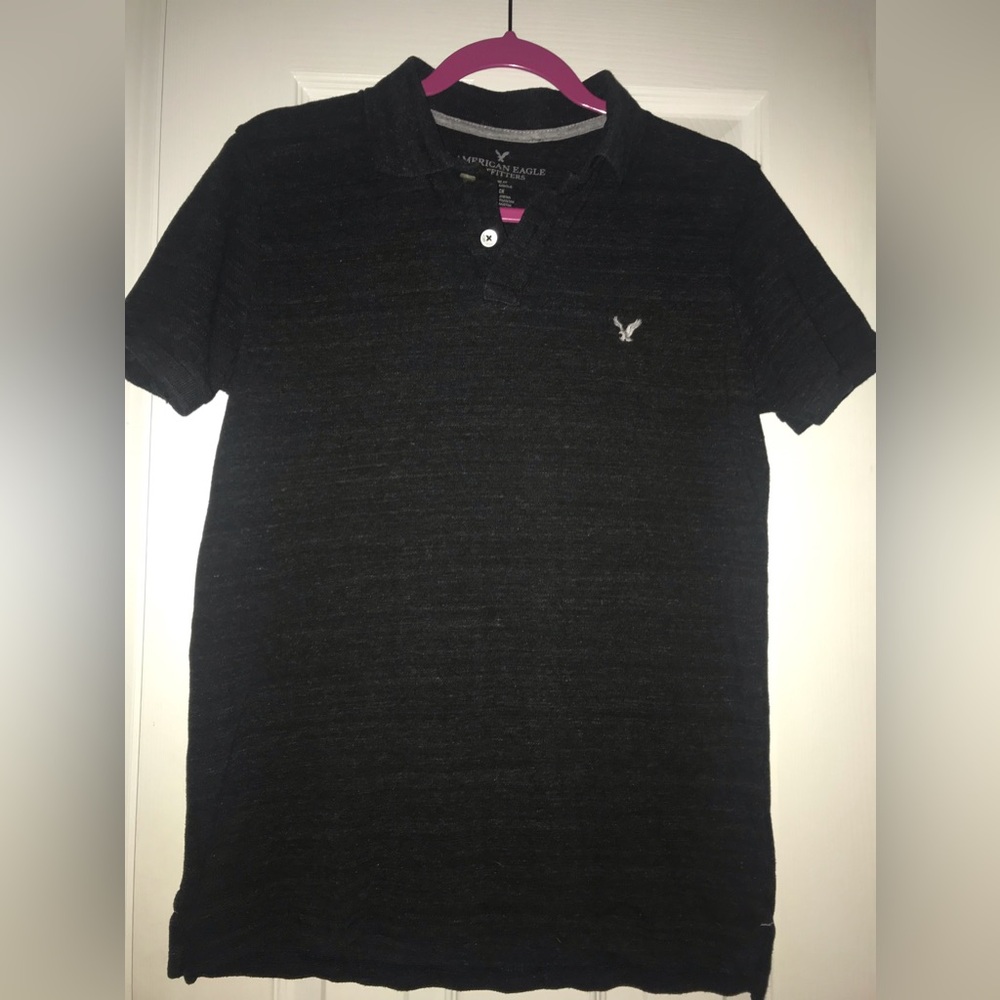 🎉2 For $10🎉 American Eagle Classic fit polo style shirt Size small